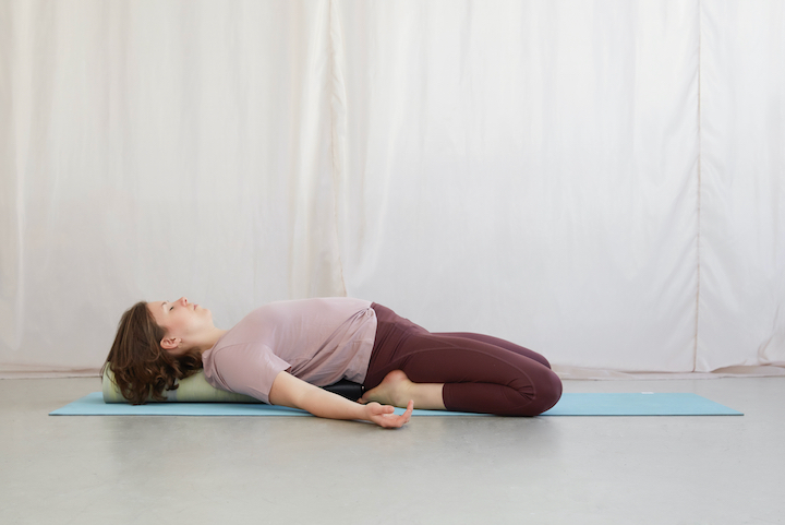 Yin Yoga Tutorial: 30 Minuten Sequenz für den Spätsommer 2