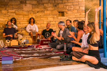 Retreat light, dive deep: Der Jivamukti Ashram auf Kreta 5